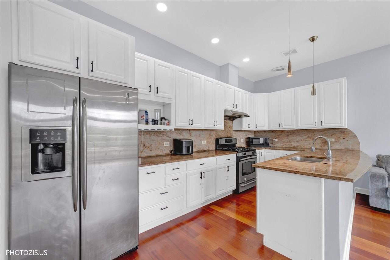 5614 N Jersey Ave #3 - Photo 3 of 28