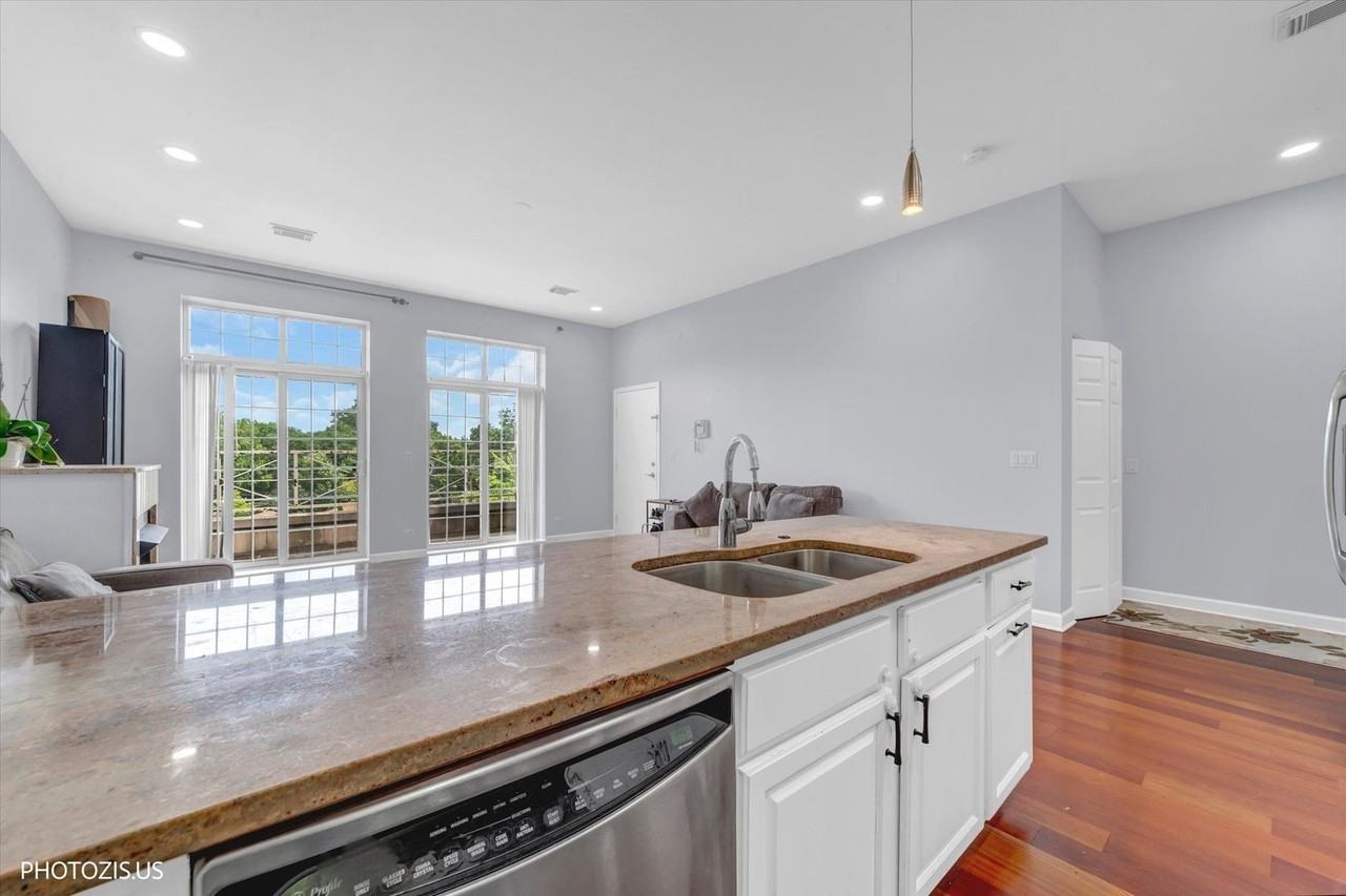 5614 N Jersey Ave #3 - Photo 6 of 28