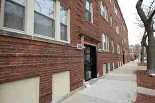 1901 W Newport Ave #2 - Photo 1 of 1
