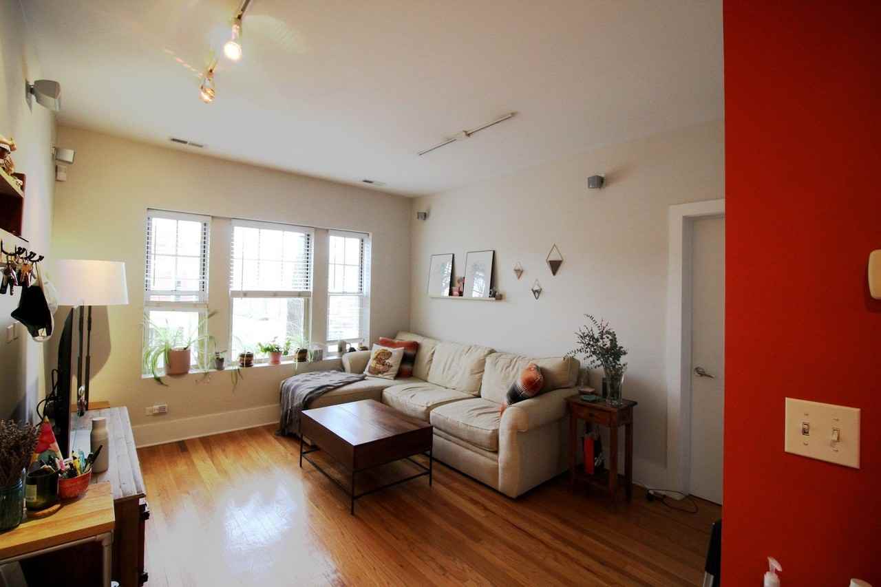1901 W Newport Ave #2 - Photo 4 of 22