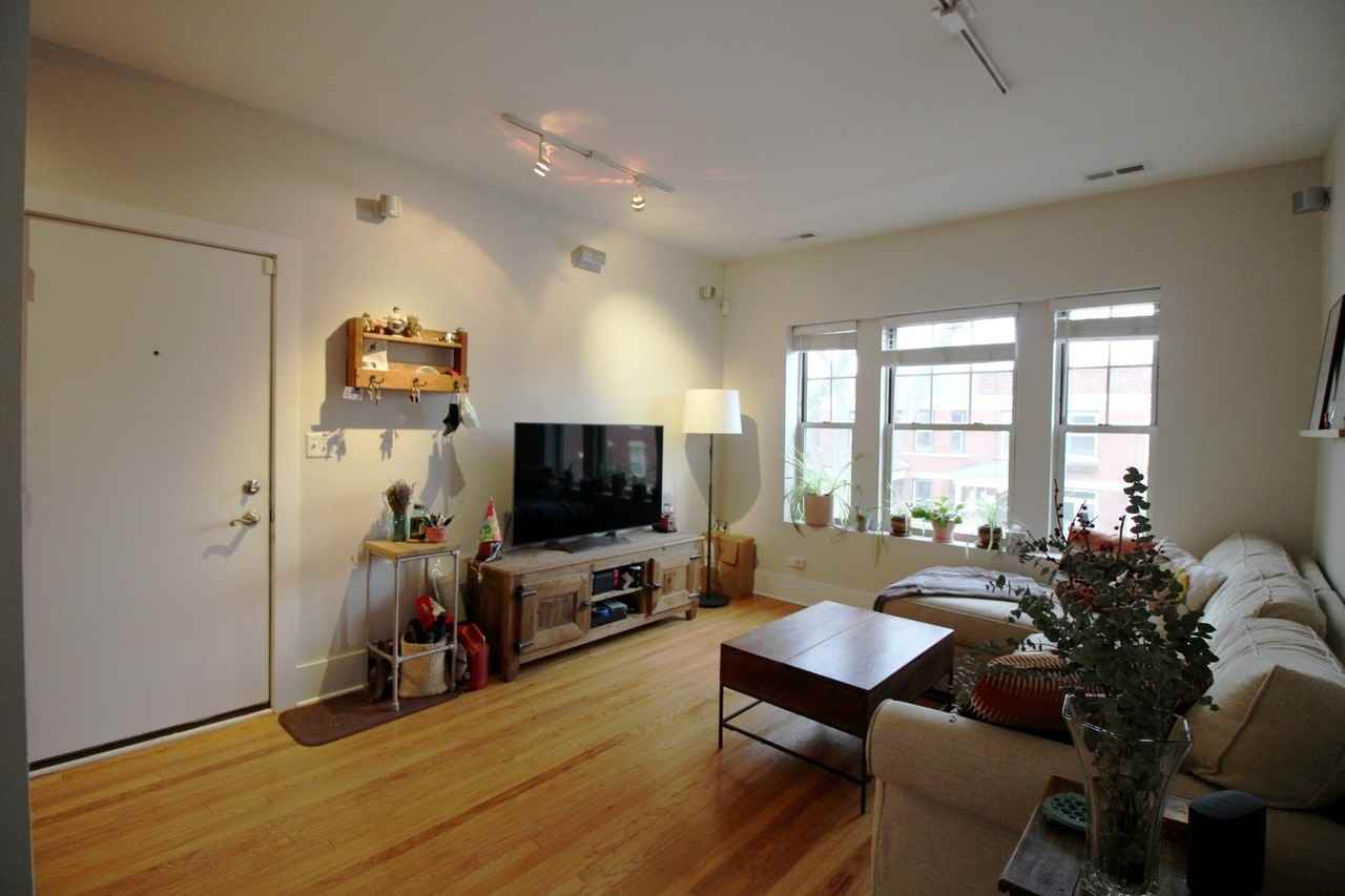 1901 W Newport Ave #2 - Photo 5 of 22