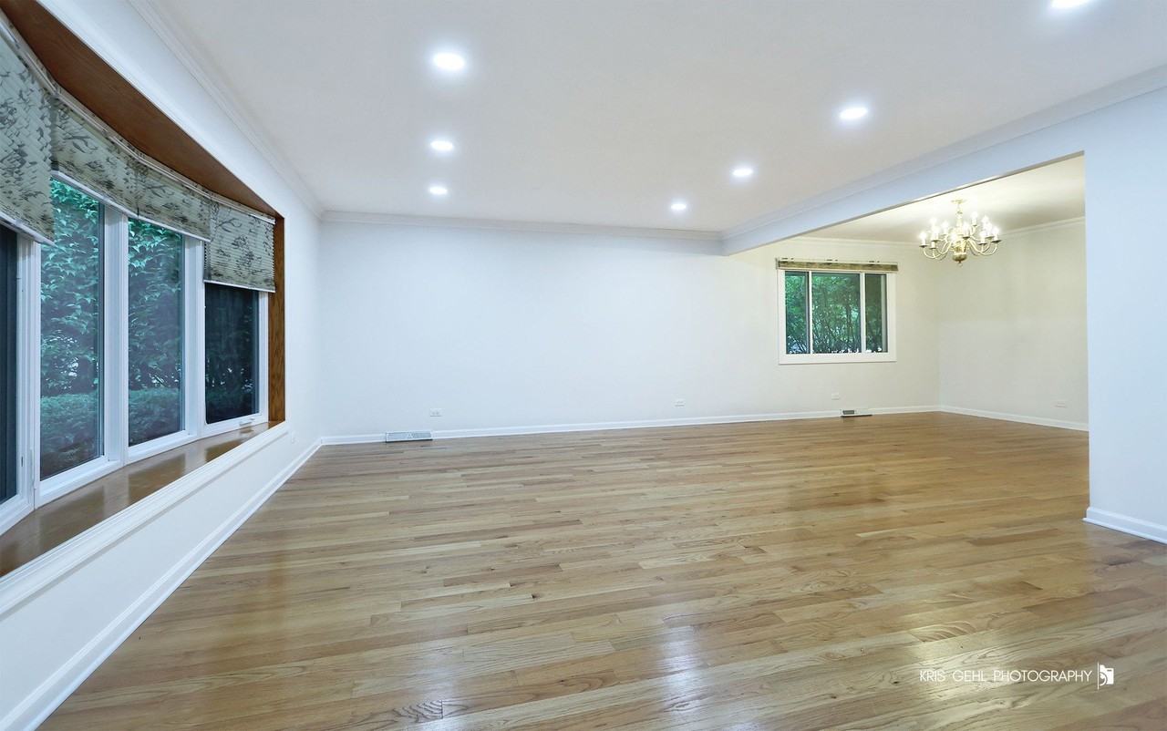 605 W Gilbert Rd - Photo 3 of 20