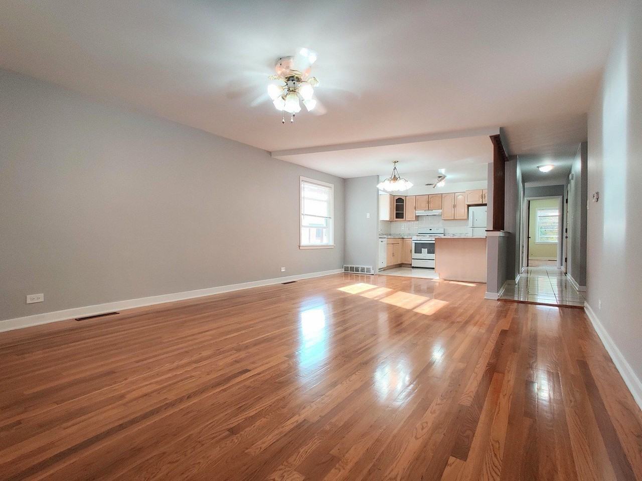 724 Florence Ave #2 - Photo 3 of 16
