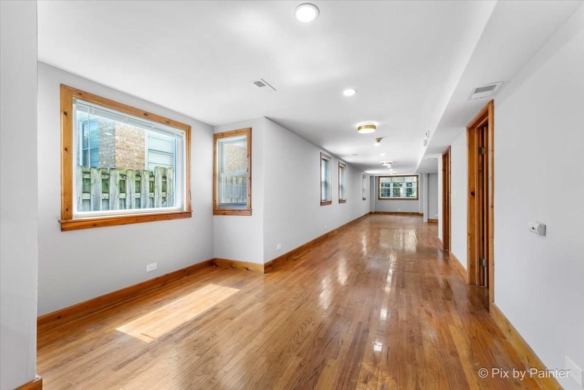 2515 N Talman Ave #1 - Photo 5 of 46