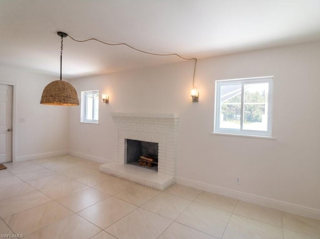 5332 Myrtle Ln - Photo 5 of 27