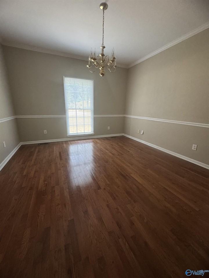 109 Simmons Dr Se - Photo 4 of 25