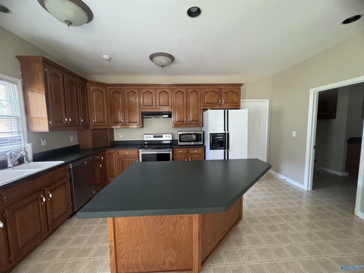 109 Simmons Dr Se - Photo 7 of 25
