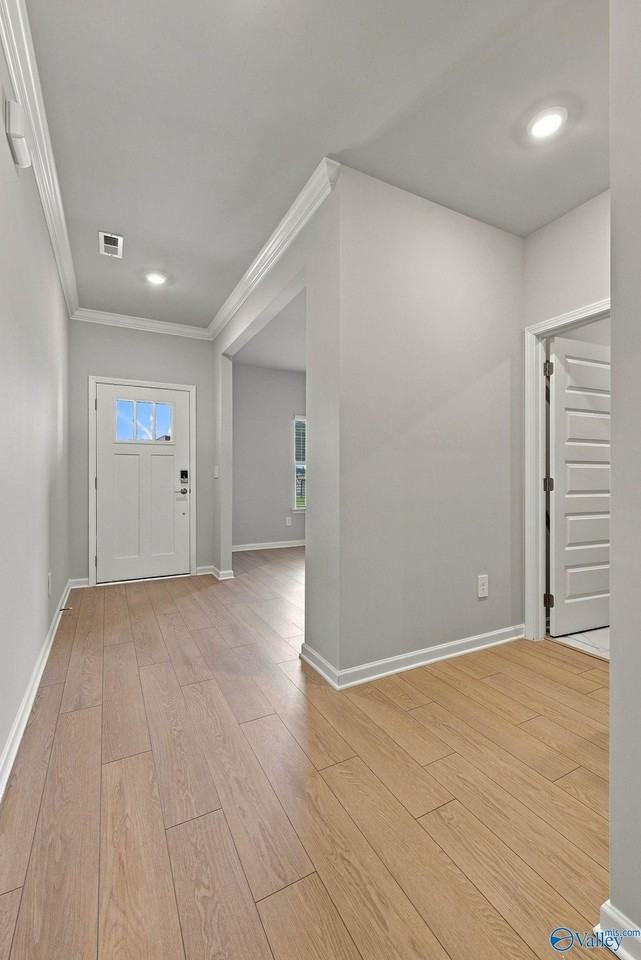 Holly Creek Dr - Photo 6 of 37