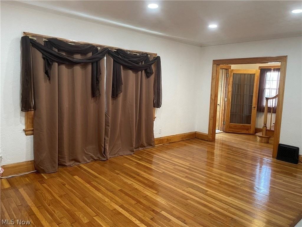 2235 Montclair Ave - Photo 6 of 21