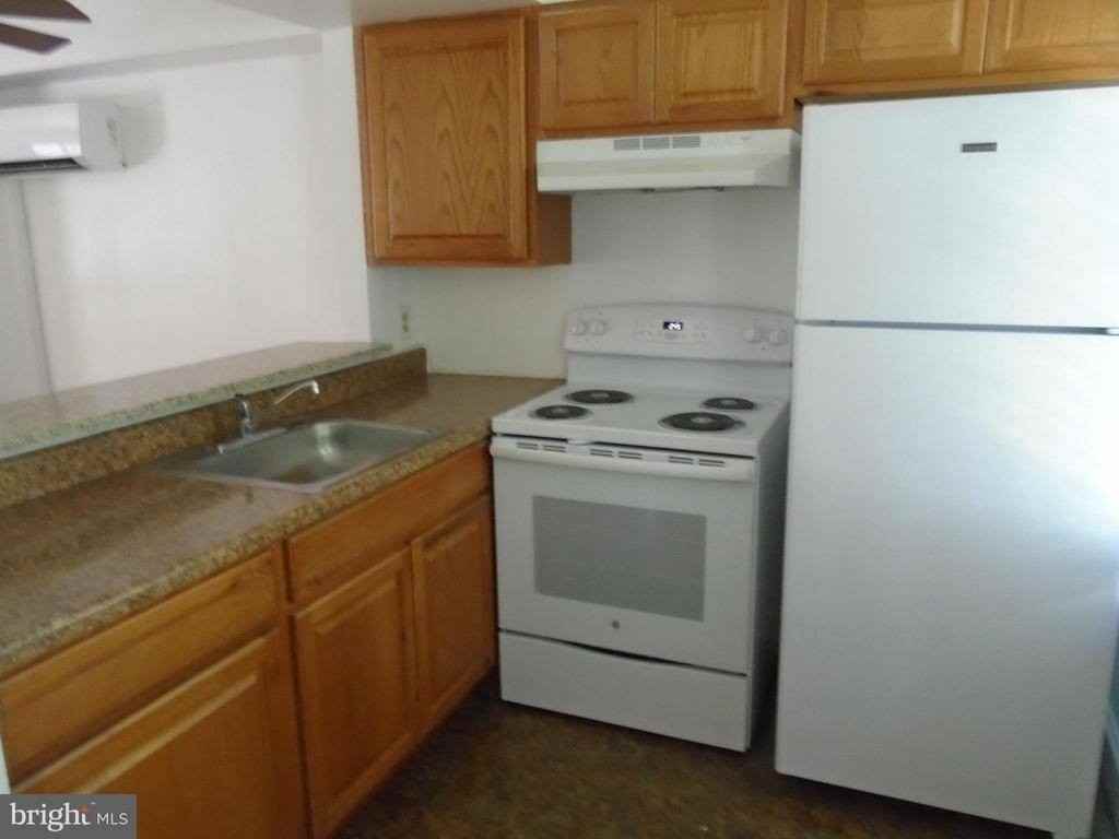 8488 Frederick Rd - Photo 6 of 12