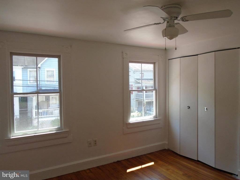 8488 Frederick Rd - Photo 7 of 12