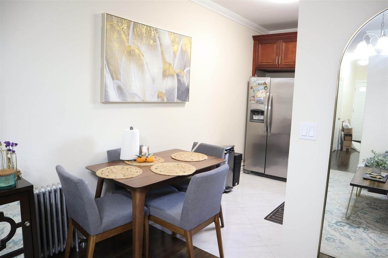 408 Woodlawn Ave - Photo 6 of 16
