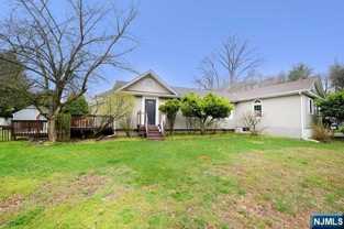 13 Orangeburgh Rd - Photo 1 of 1