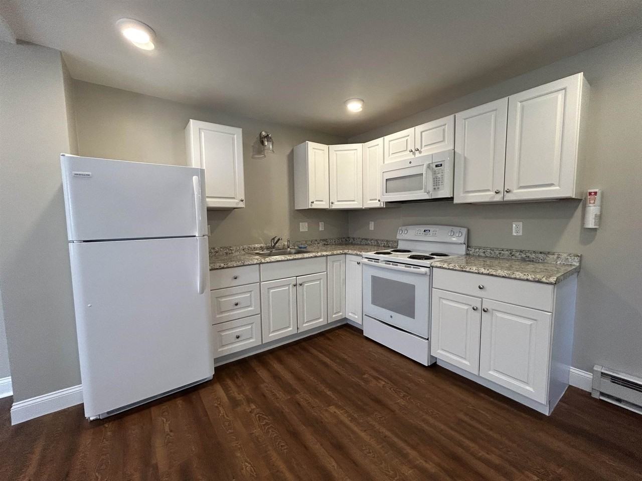 76 Main St #C - Photo 2 of 10