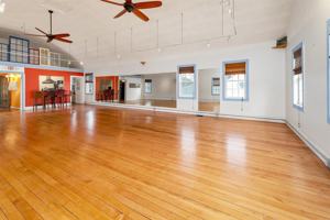 featured image of 141 Main St