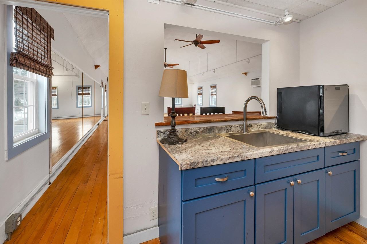 141 Main St - Photo 6 of 14