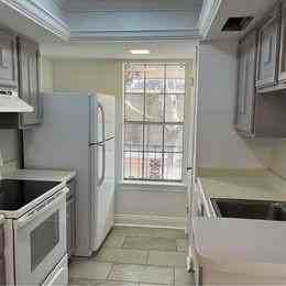 3823 Ridgelake Dr #226 - Photo 3 of 13