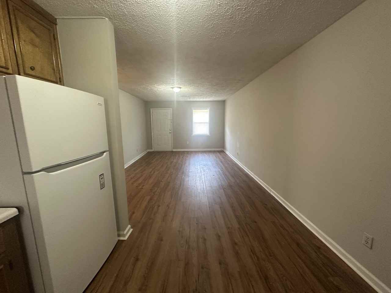 1021 W Hancock St #B - Photo 7 of 12