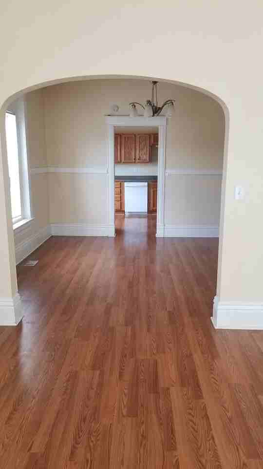 104 Main St S #2 - Photo 5 of 11