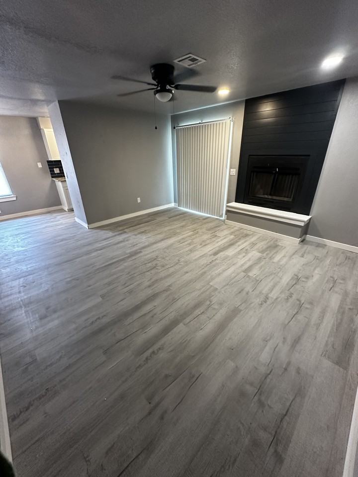 1200 N Cedar Ave #424 - Photo 4 of 16