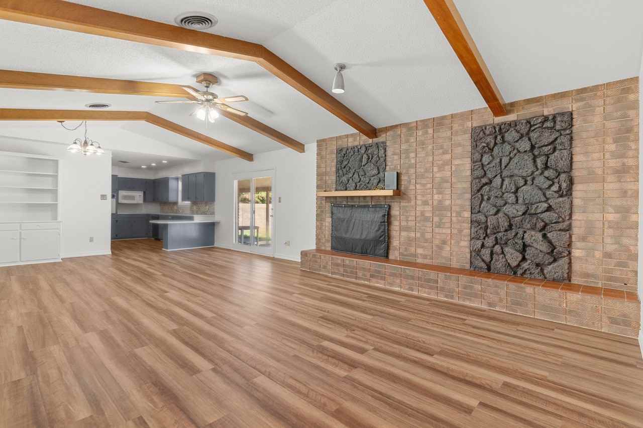 1116 Oakhurst Rd - Photo 6 of 23