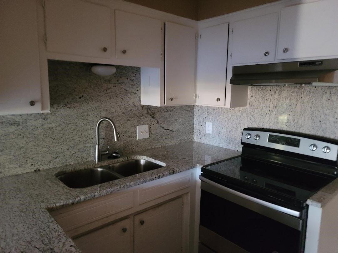 80 Lori Dr #A - Photo 4 of 10