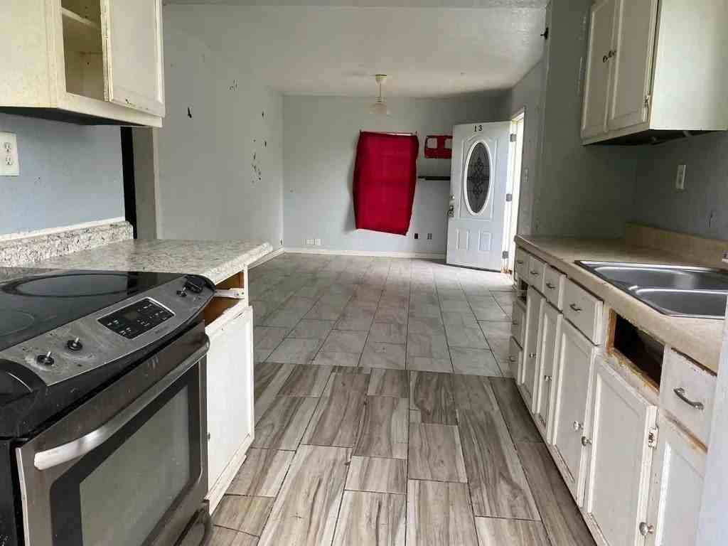 13 4th Ave N - Photo 2 of 4
