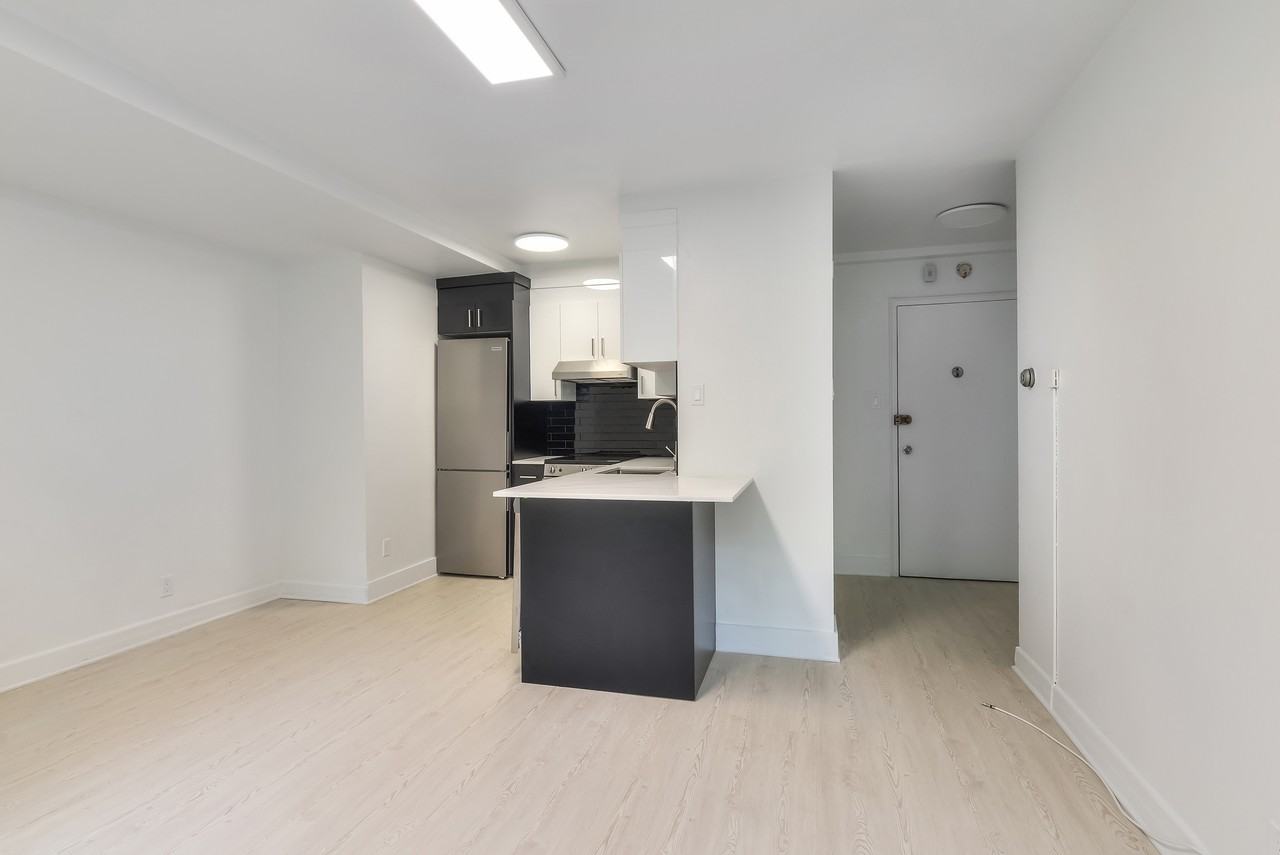 3635 Avenue Ridgewood — photo 1