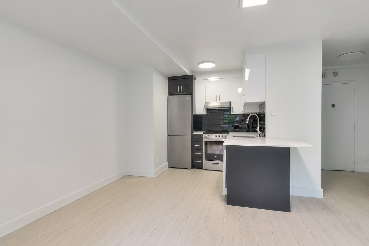 3635 Avenue Ridgewood — photo 2
