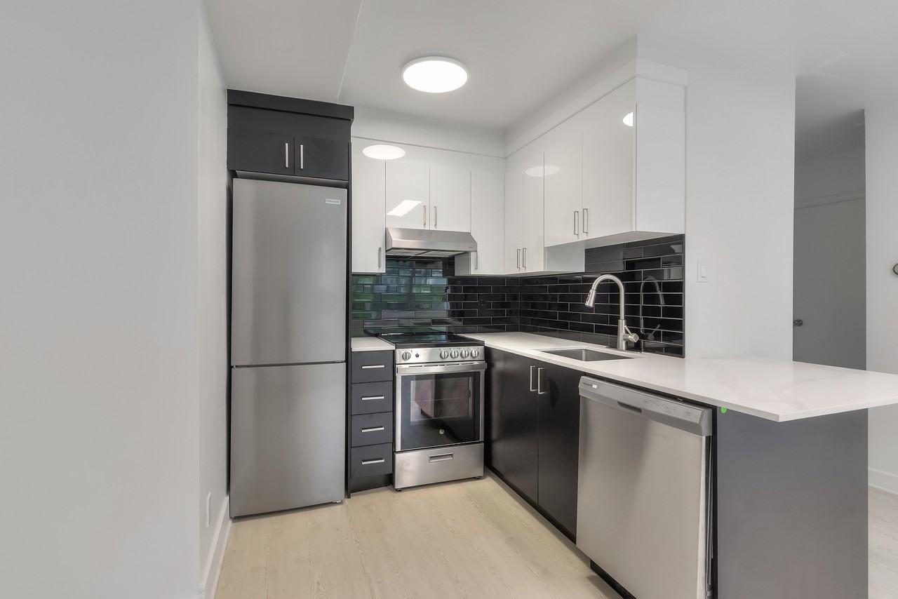 3635 Avenue Ridgewood - Photo 7 of 19