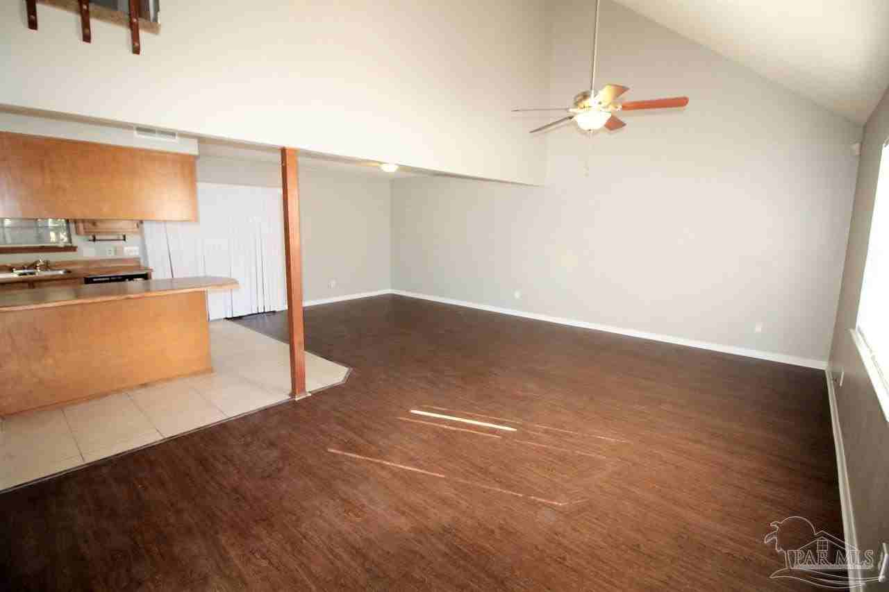 6930 Heather Oaks Dr - Photo 2 of 13