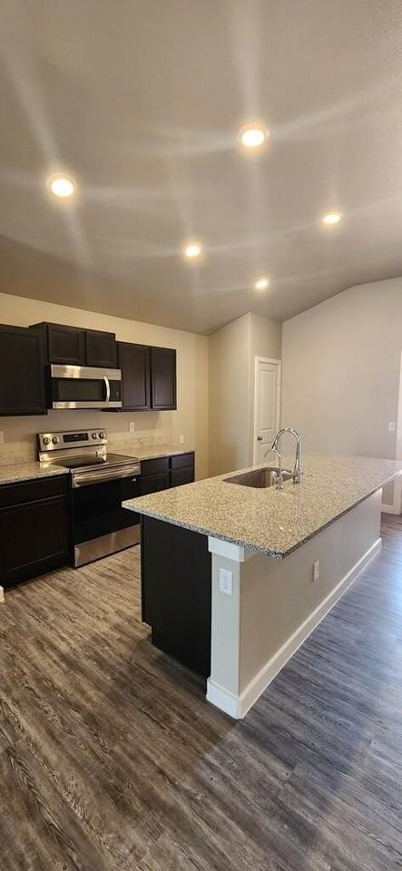 6821 Blue Sky St - Photo 3 of 28