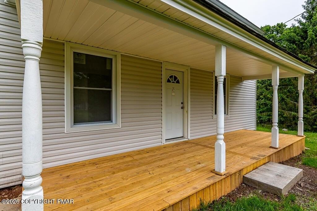 174 Sand Spring Rd - Photo 3 of 40