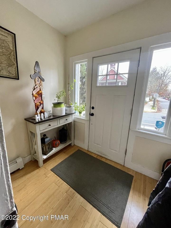 300 N 5th St #2ndFL - Photo 2 of 16