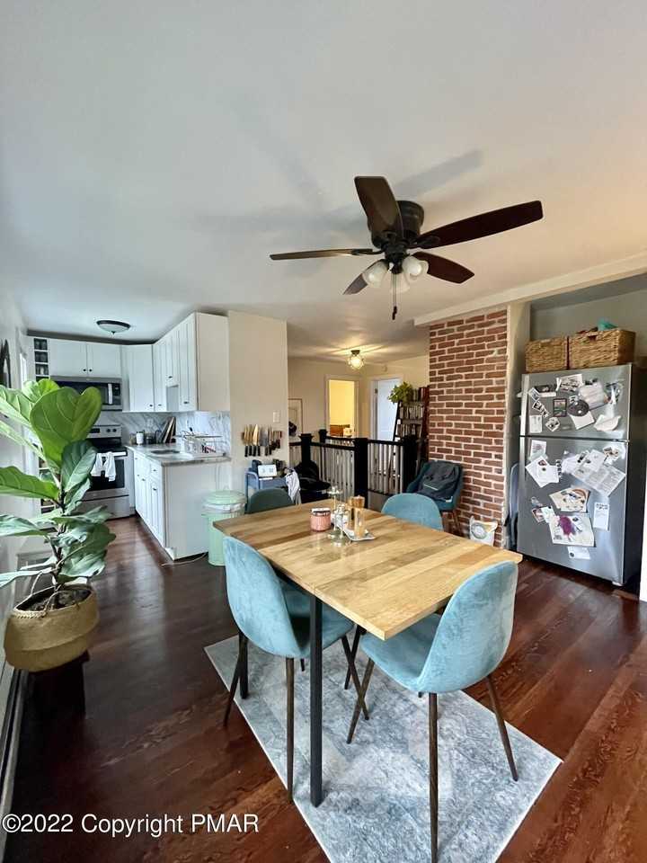 300 N 5th St #2ndFL - Photo 6 of 16