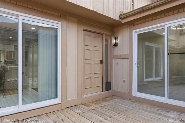 5271 Wright Way E - Photo 4 of 50