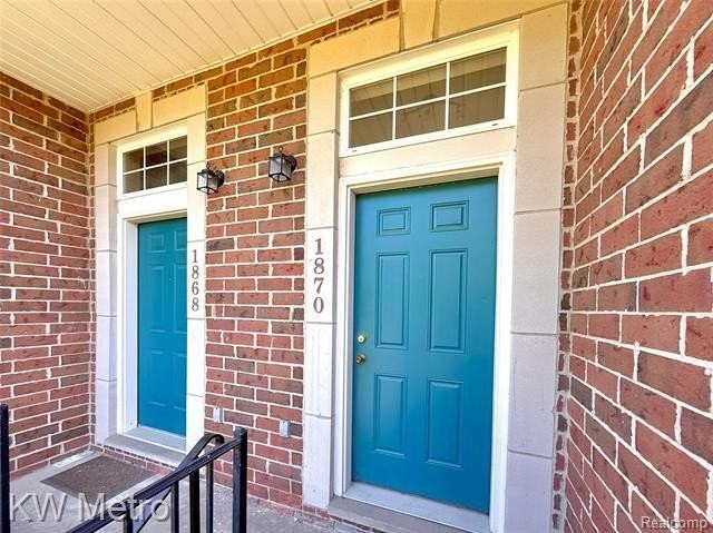 1870 Lindsay Ln - Photo 5 of 34