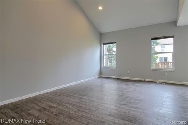 2191 Pleasant Dr - Photo 5 of 30