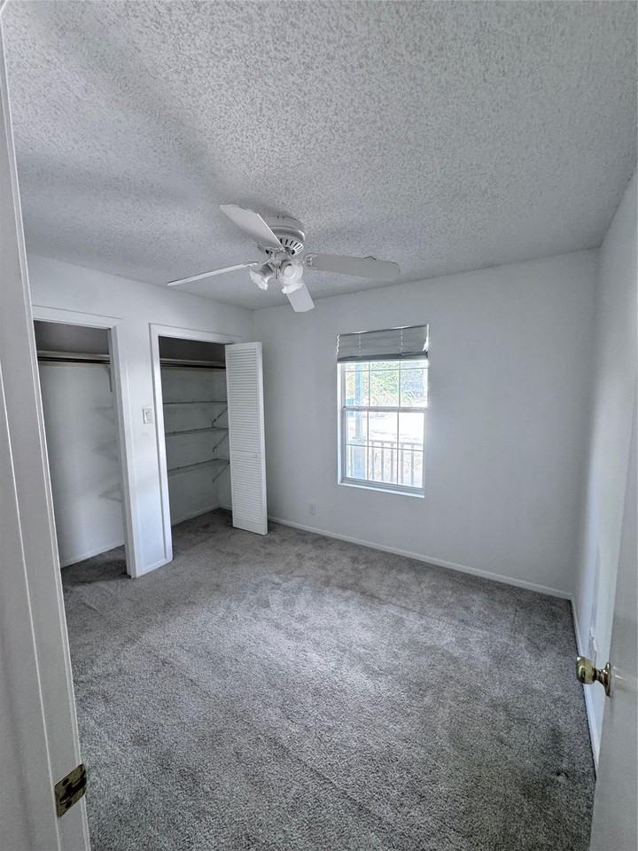 3709 Tom Green St - Photo 7 of 12