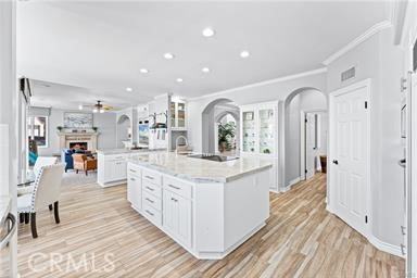 28081 Tefir - Photo 4 of 25