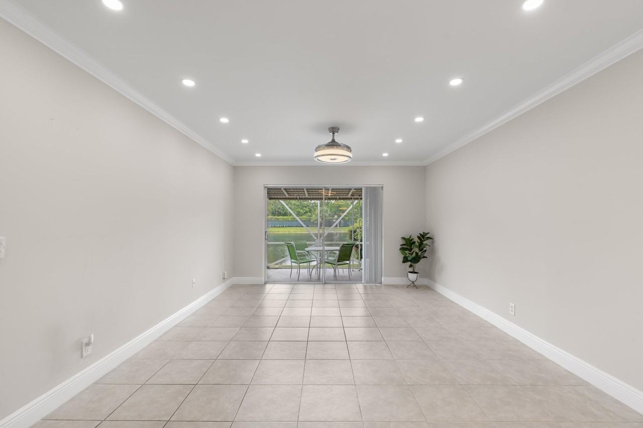 8757 Bella Vista Dr #34 - Photo 6 of 32