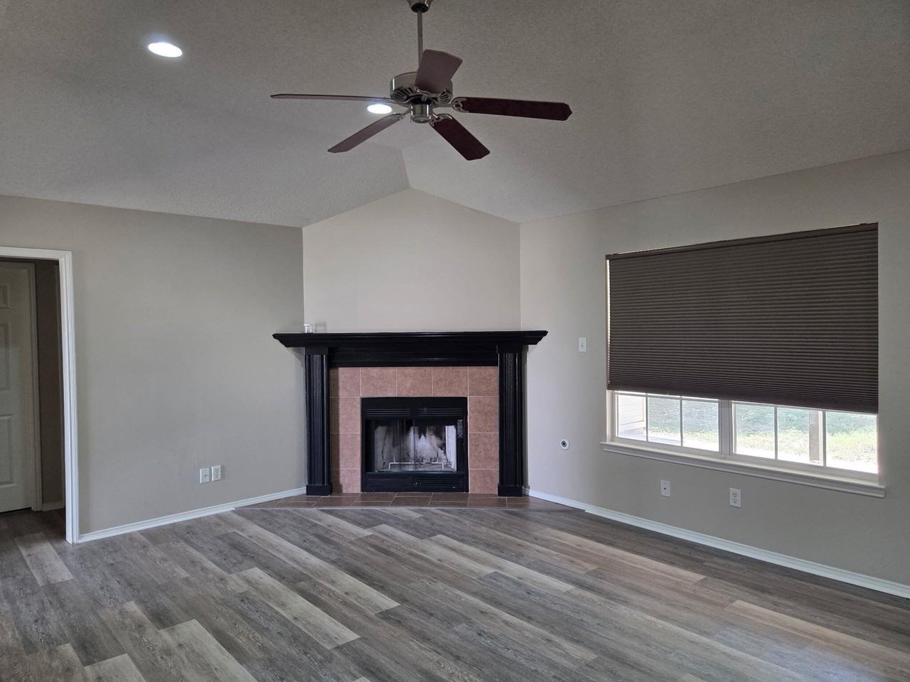 3617 Dominion Rdg - Photo 2 of 15