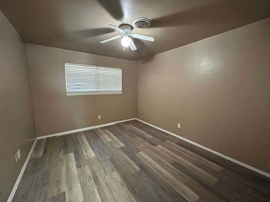 1809 Saint Marys St - Photo 7 of 13