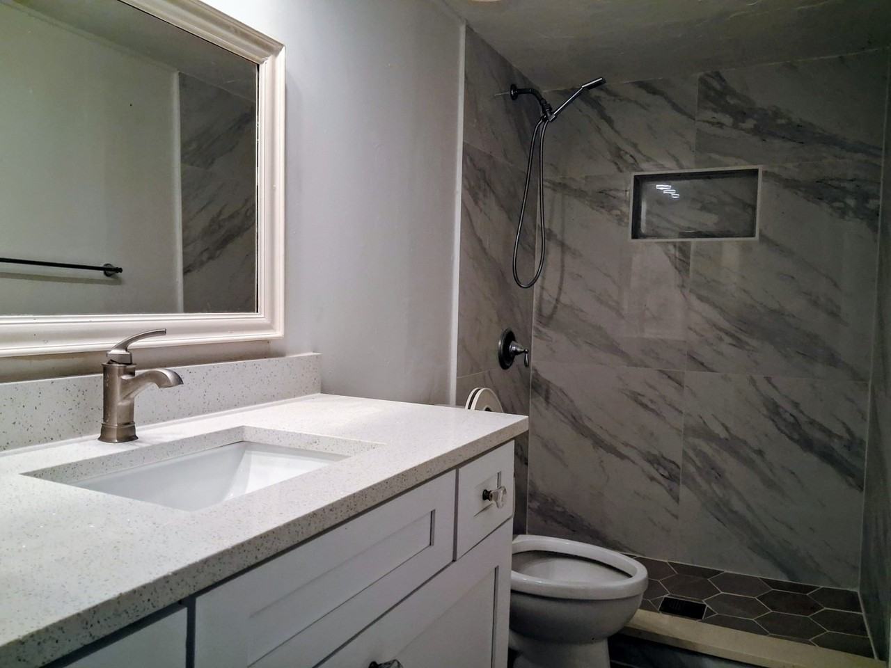 15215 Vine St - Photo 7 of 21