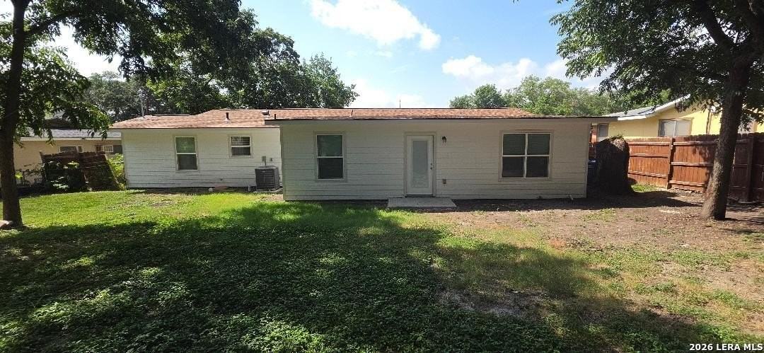 207 E Crestline Dr - Photo 3 of 21