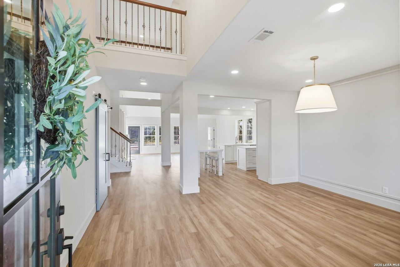 3011 River Way - Photo 7 of 30
