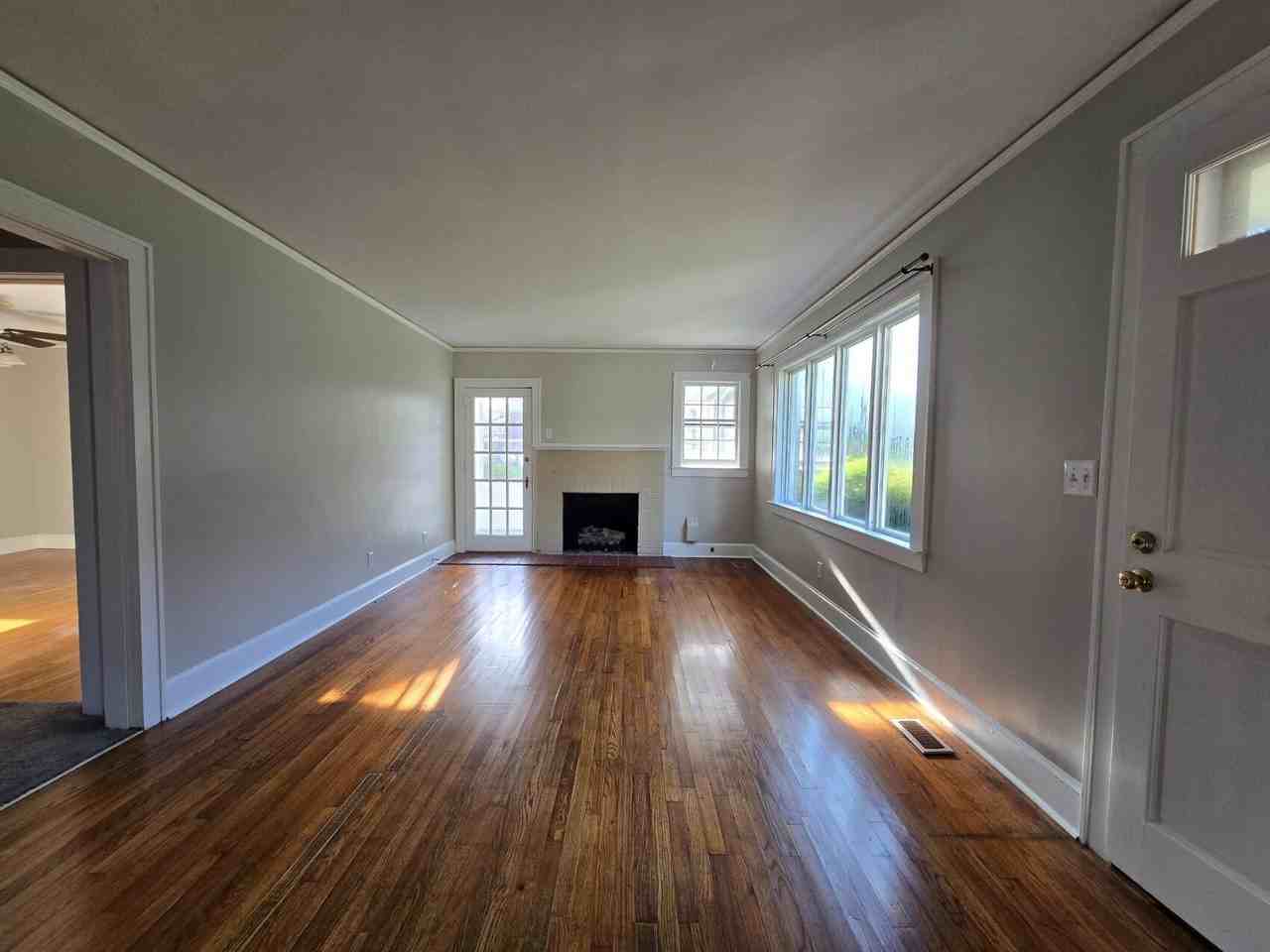 13 Wactor St - Photo 2 of 22