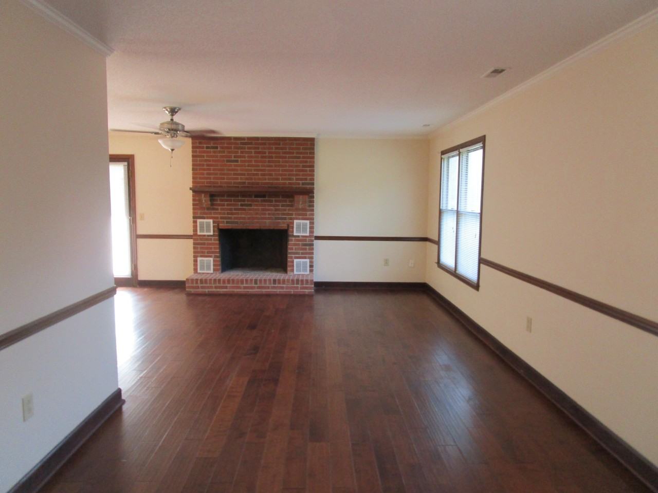 1961 Golfair Rd - Photo 5 of 15