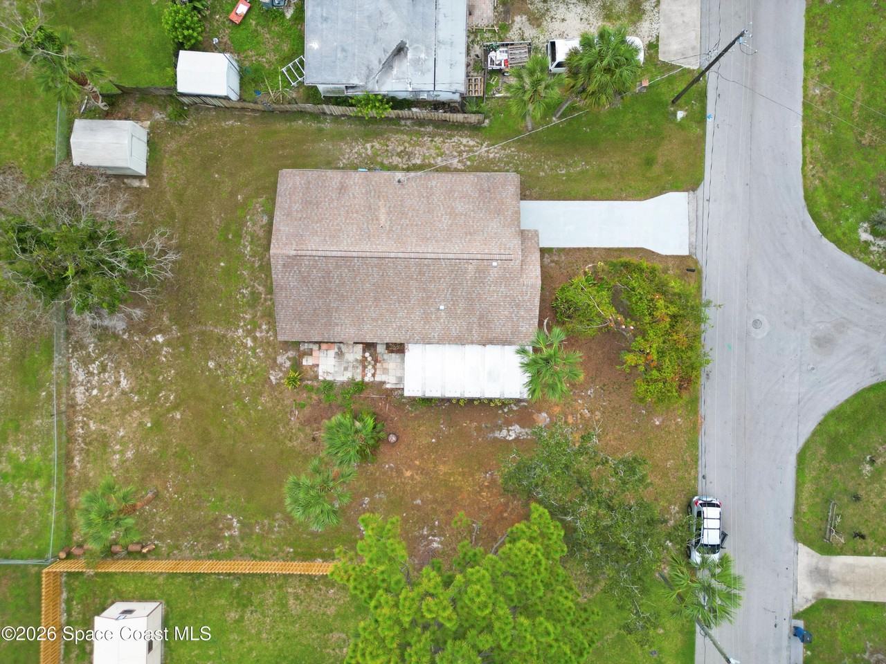 1569 Richards Dr Ne - Photo 3 of 22