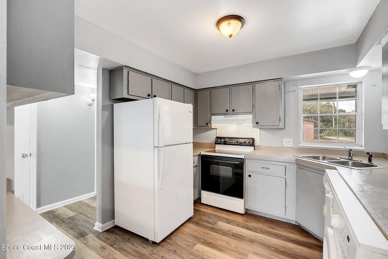 4111 Raney Rd #2 - Photo 6 of 16